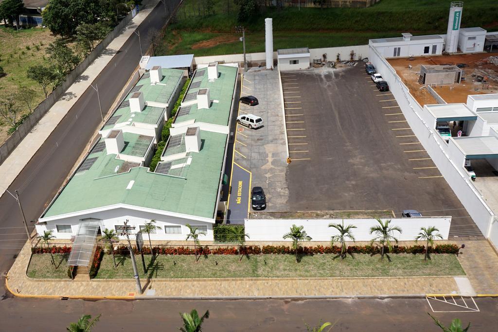 Candeias Hotel Batatais Esterno foto
